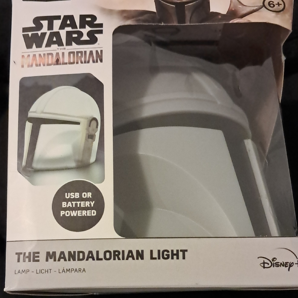 Disney Star Wars Mandalorian Reading Light - White and Gray